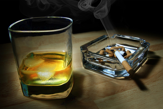 Курение провоцирует алкоголизм